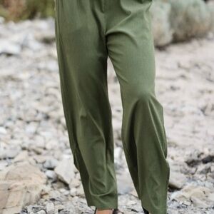 Ivy City Co 4X Newport Olive Green Pants NWT feminine summer spring autumn